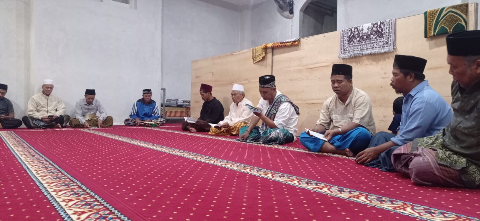 Yasinan bersama Malam Jumat 13 Juli 2023 Yasinan bersama Malam Jumat 13 Juli 2023