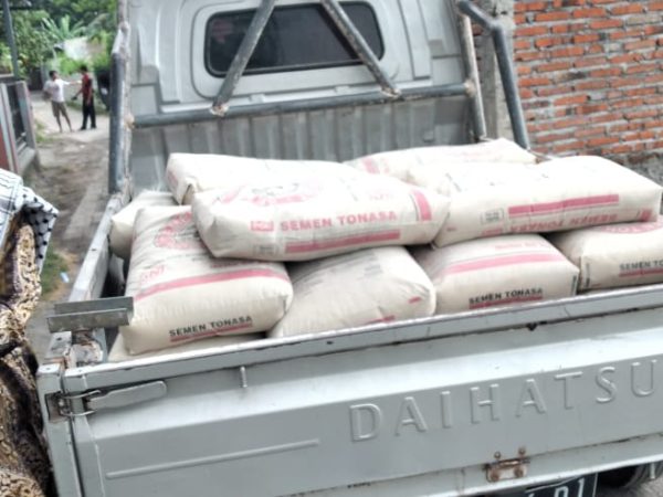 Musholla Al Kautsar terima 40 Sak Semen dari Pemprov NTB